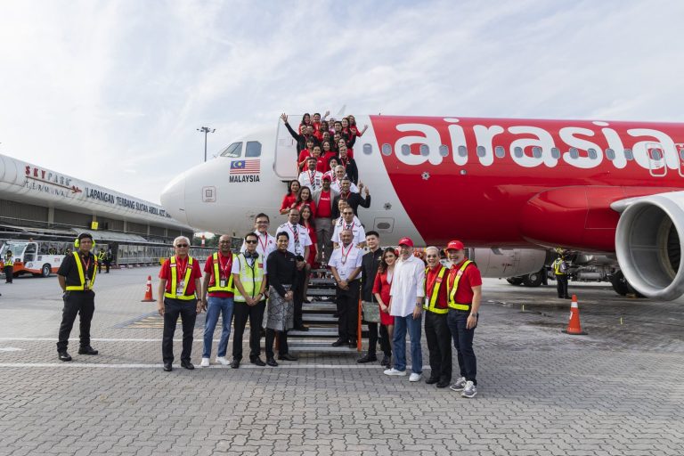 AirAsia launches inaugural flights to Sabah and Sarawak from Subang Airport